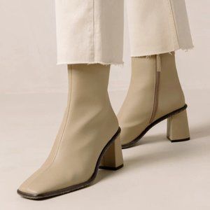 ALOHAS West Cactus - Beige Vegan Leather Boots